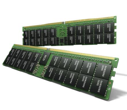 Which slot should the computer memory module be inserted into? How to do it